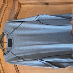 Long Sleeve GRAY Tee Shirt T-Shirt Layering Tek Gear Stretch Womens ActiveWear